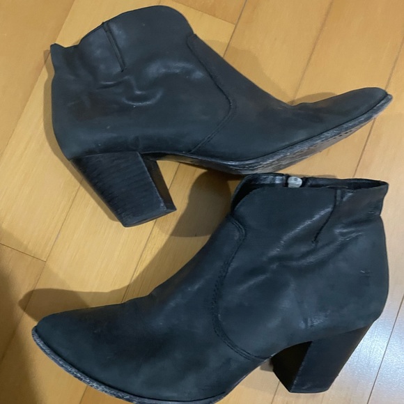FRye Women's Jennifer Ankle Leather Booties - Picture 4 of 5
